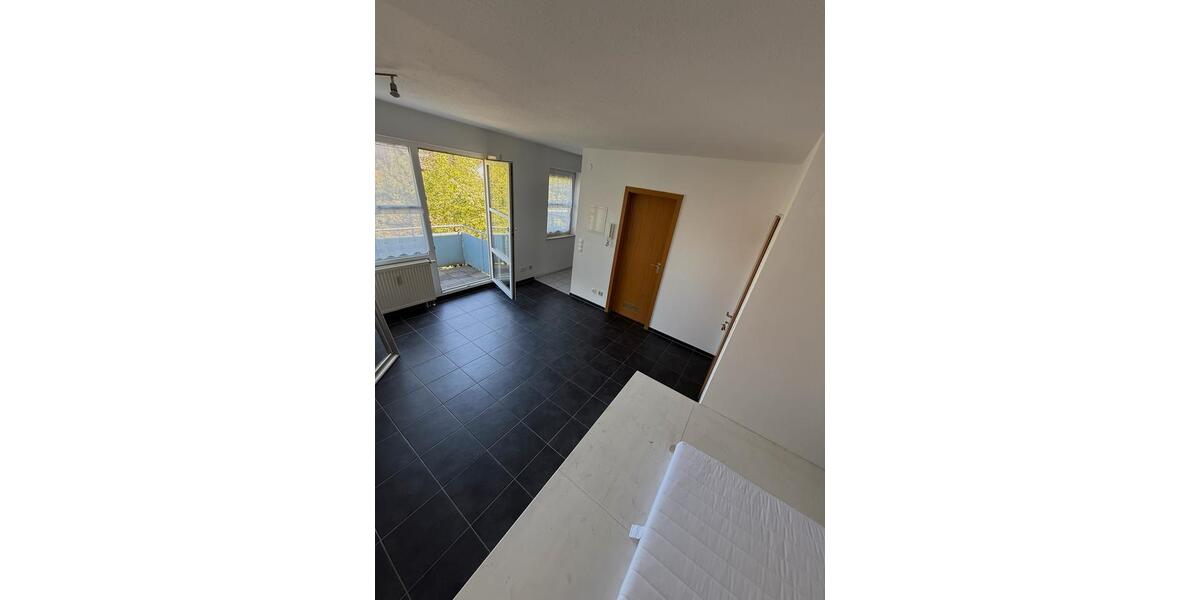 Hochparterre Tübingen Schönblick / Winkelwiese - 1 Zimmer, 28 m&sup2;, 600&euro; | Angebot:26406604