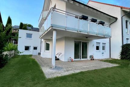 Doppelhaushälfte mit Einliegerwohnung in Bad Liebenzell-Monakam 6 zimmer