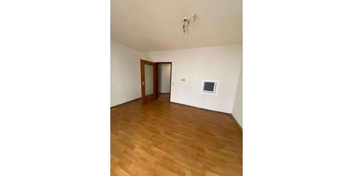 Erdgeschoßwohnung Asperg - 3 Zimmer, 70 m&sup2;, 1.200&euro; | Angebot:25783421