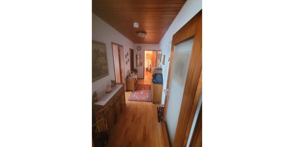 Dachgeschoßwohnung Stuttgart Sillenbuch - 3 Zimmer, 86 m&sup2;, 370.000&euro; | Angebot:24278521