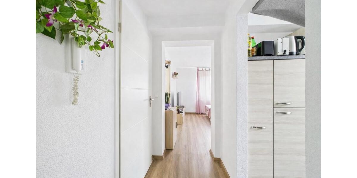 Etagenwohnung Esslingen am Neckar Oberesslingen - 2 Zimmer, 42 m&sup2;, 145.000&euro; | Angebot:24719660