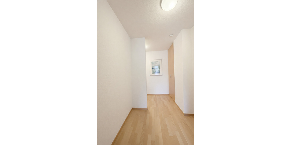Etagenwohnung Sindelfingen Mitte - 2 Zimmer, 87 m&sup2;, 999&euro; | Angebot:25667919