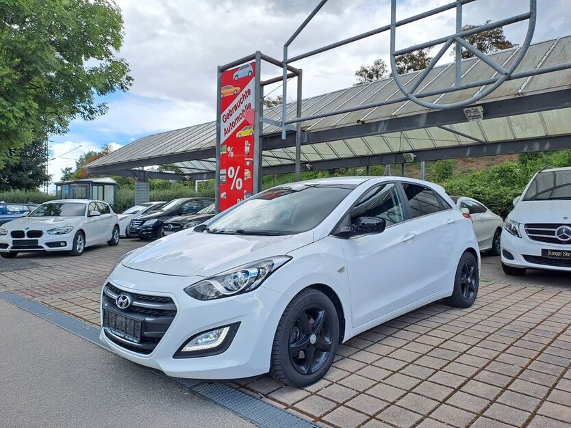 Hyundai i30 109.000 km 8.750 € Esslingen 73730