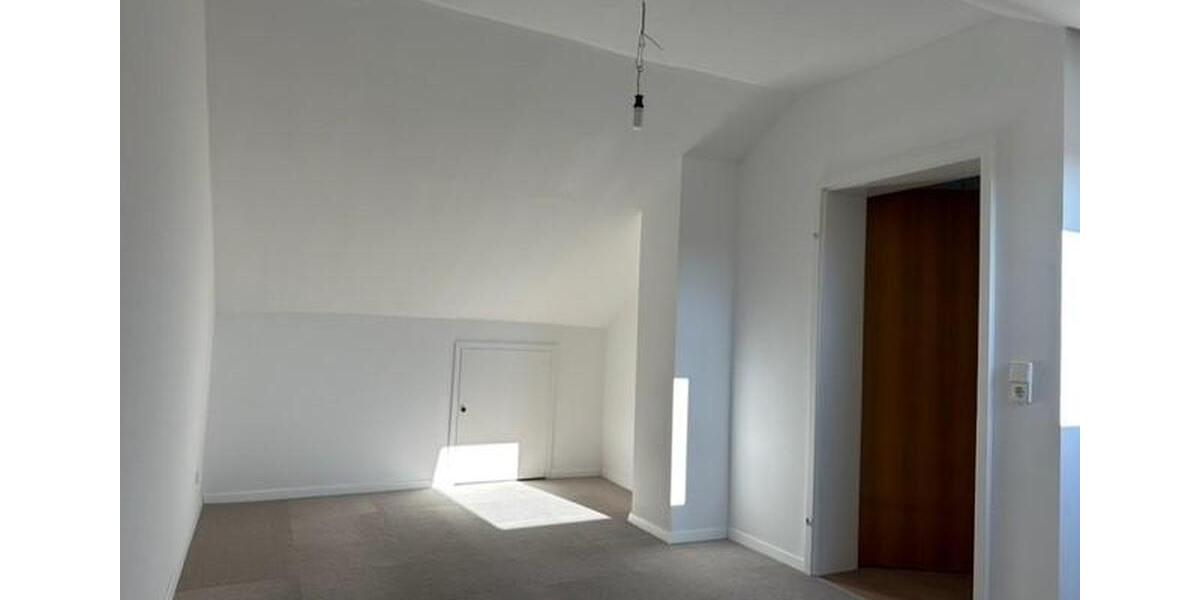 Reihenhaus Magstadt - 5 Zimmer, 112 m&sup2;, 1.600&euro; | Angebot:25181792