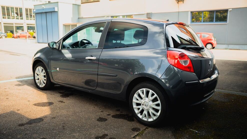 Renault Clio 181.560 km 2.800 € Filderstadt 70794