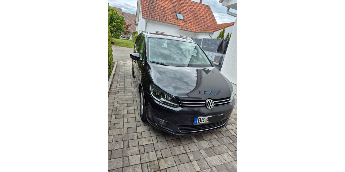 VW Touran 212.000 km 9.600 &euro; Ergenzingen 72108