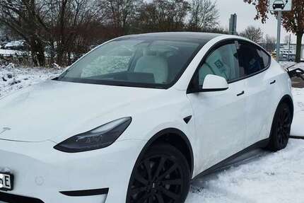 Tesla Model Y 68.000 km 30.940 &euro; Esslingen 73732