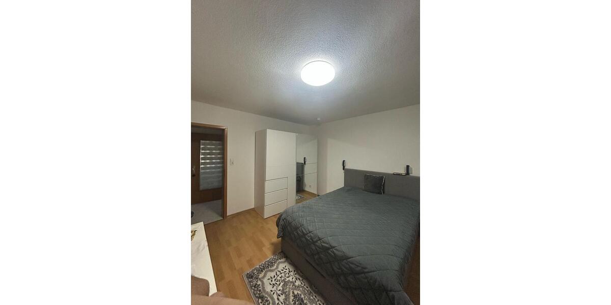 Etagenwohnung Schwieberdingen - 4 Zimmer, 86 m&sup2;, 1.550&euro; | Angebot:24806003