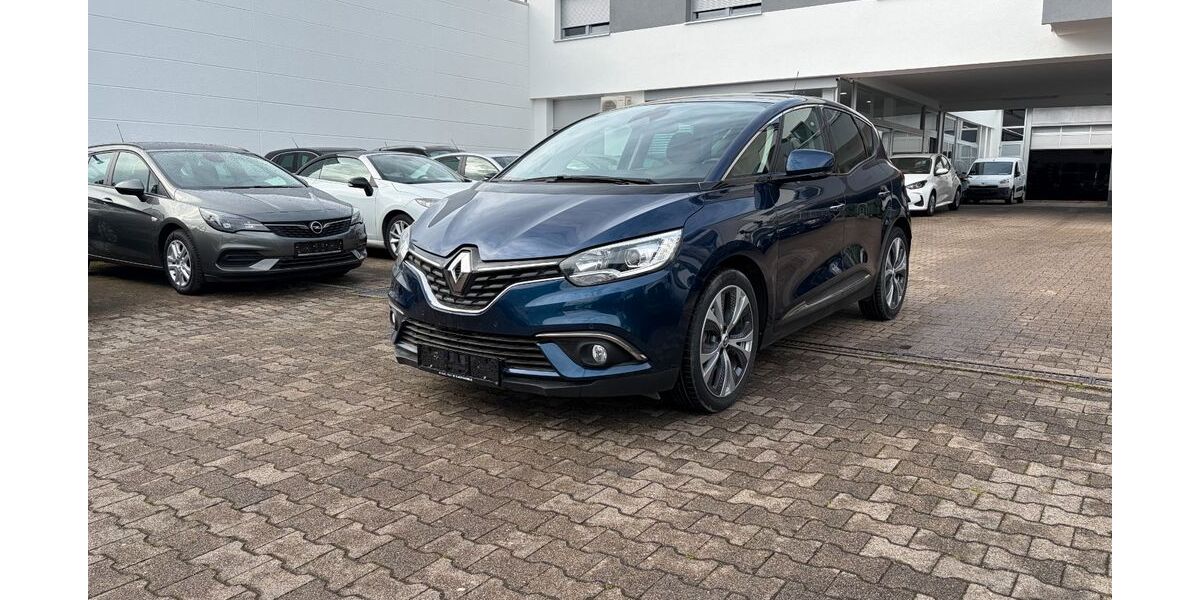 Renault Scenic 113.751 km 8.995 &euro; Stuttgart 70597