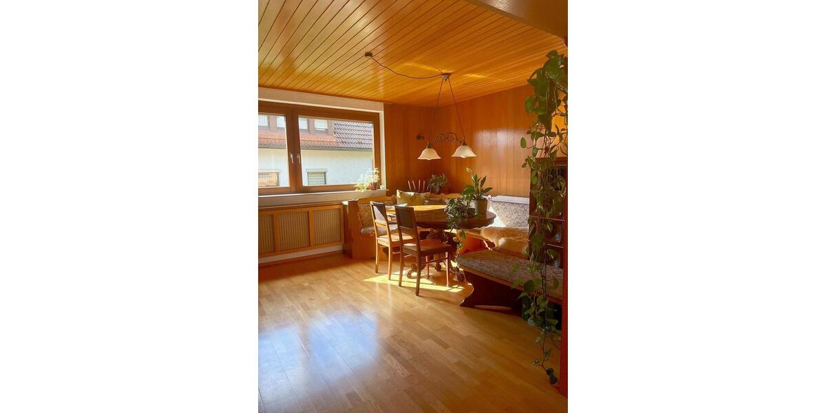 Einfamilienhaus Böblingen - 5.5 Zimmer, 170 m&sup2;, 490.000&euro; | Angebot:26634548