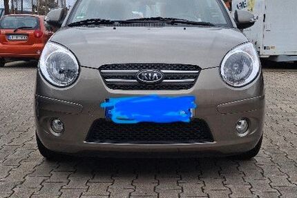 Kia Picanto 104.000 km 2.550 &euro; Asperg 71679