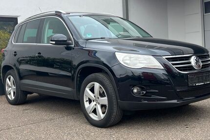 VW Tiguan 193.000 km 6.400 € Stuttgart 70329