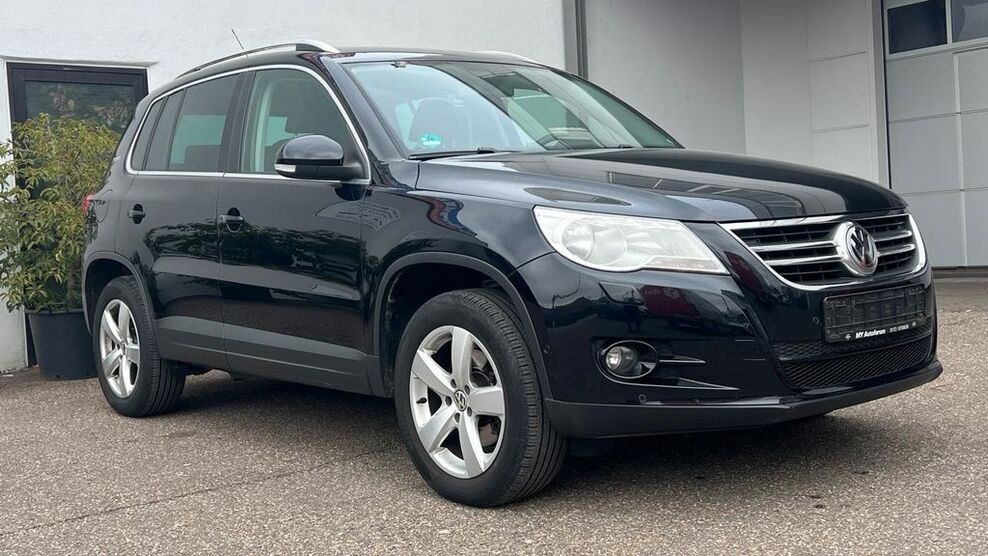 VW Tiguan 193.000 km 6.400 € Stuttgart 70329