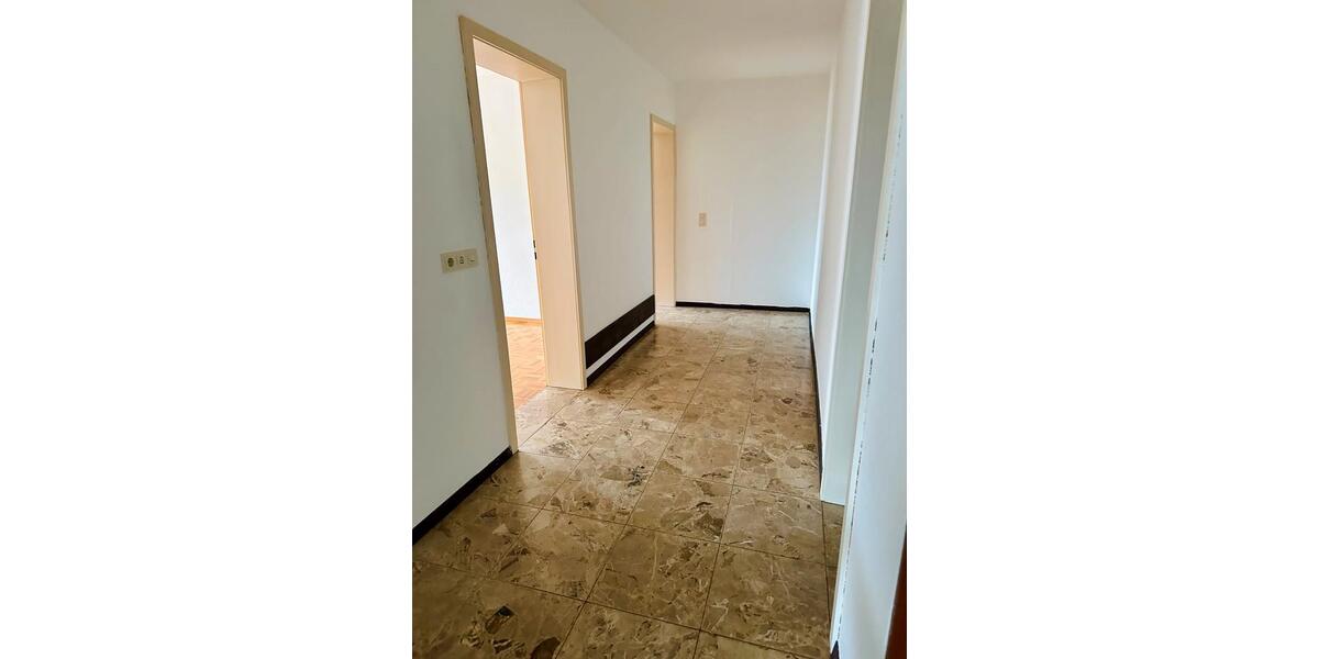 Erdgeschoßwohnung Calw - 4 Zimmer, 147 m&sup2;, 1.176&euro; | Angebot:26136041