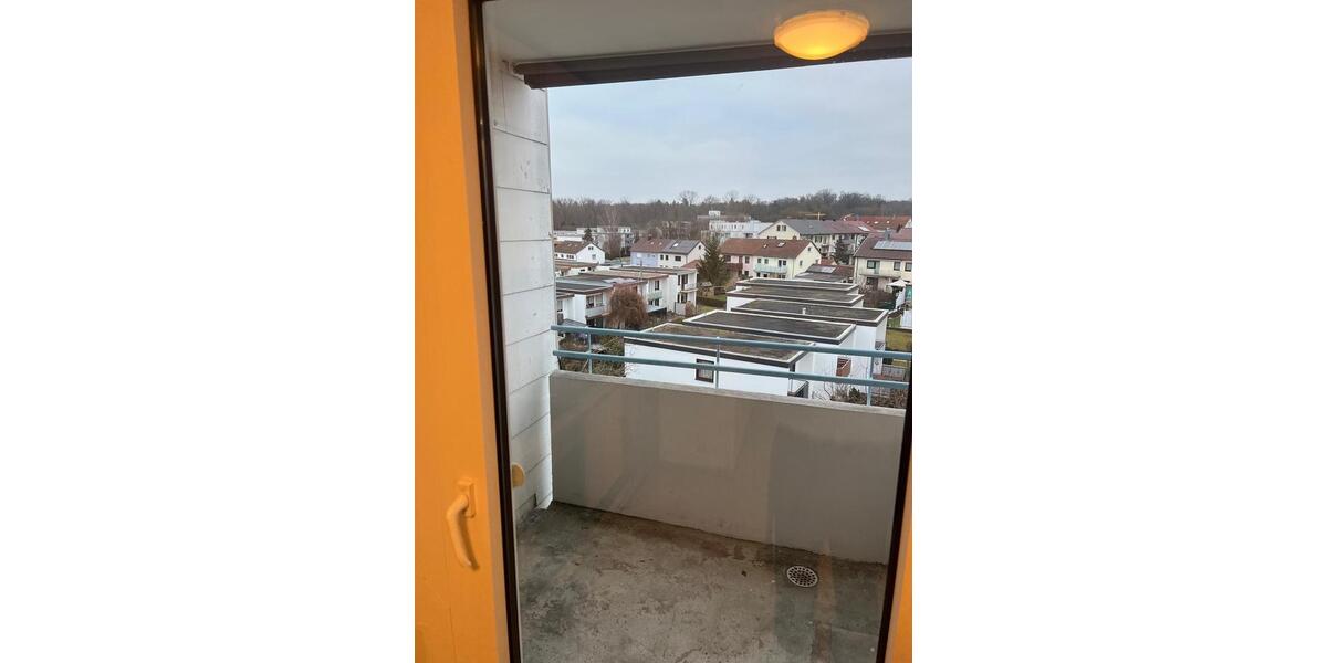 Etagenwohnung Ludwigsburg Oßweil - 2 Zimmer, 65 m&sup2;, 235.000&euro; | Angebot:24680852