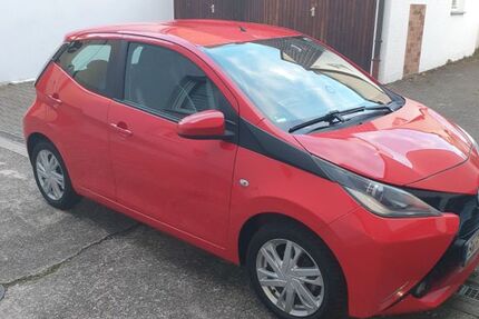 Toyota Aygo (X) 47.750 km 6.500 &euro; Stuttgart 70327