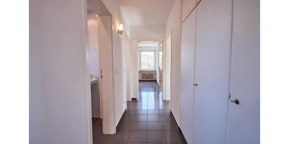 Dachgeschoßwohnung Esslingen am Neckar Brühl - 4.5 Zimmer, 105 m&sup2;, 359.000&euro; | Angebot:25905751