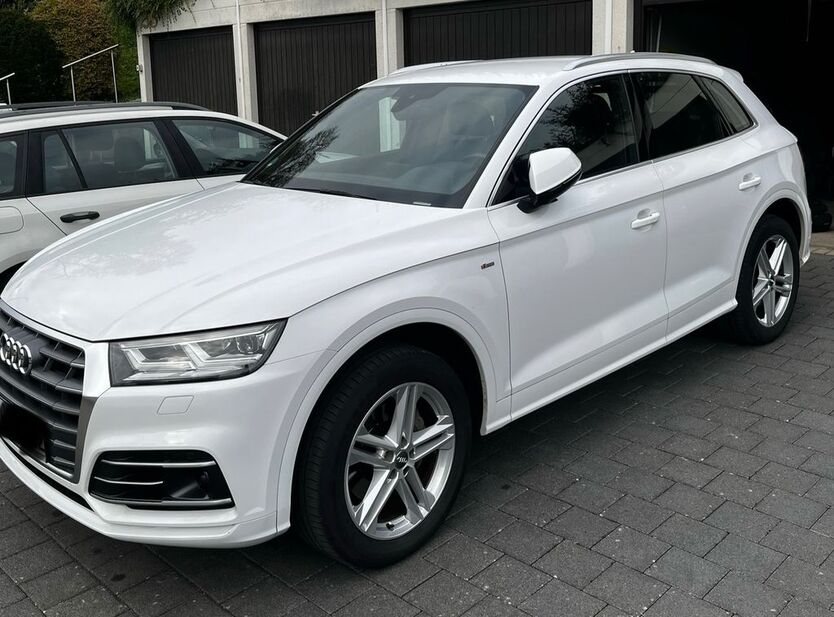 Audi Q5 90.684 km 34.990 € Stuttgart 70567