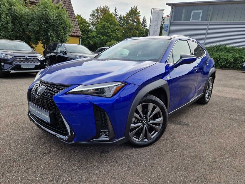 Lexus UX 13.814 km 38.990 € Nürtingen 72622