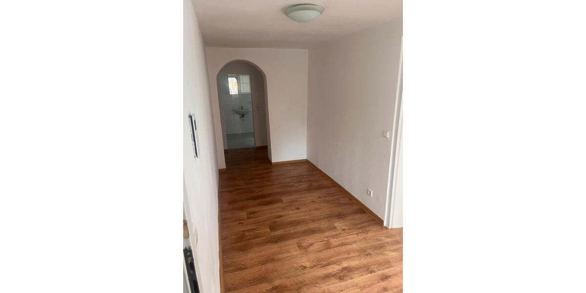 Etagenwohnung Gäufelden - 3 Zimmer, 80 m&sup2;, 1.100&euro; | Angebot:25725056