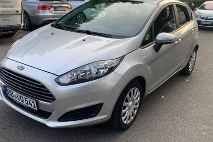 Ford Fiesta 68.760 km 8.200 &euro; Sindelfingen 71065