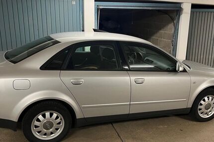 Audi A4 157.000 km 2.990 &euro; Sindelfingen 71069