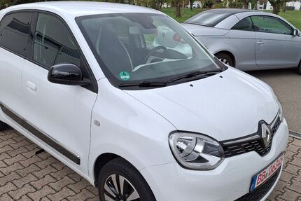 Renault Twingo 27.700 km 9.950 &euro; Sindelfingen 71069