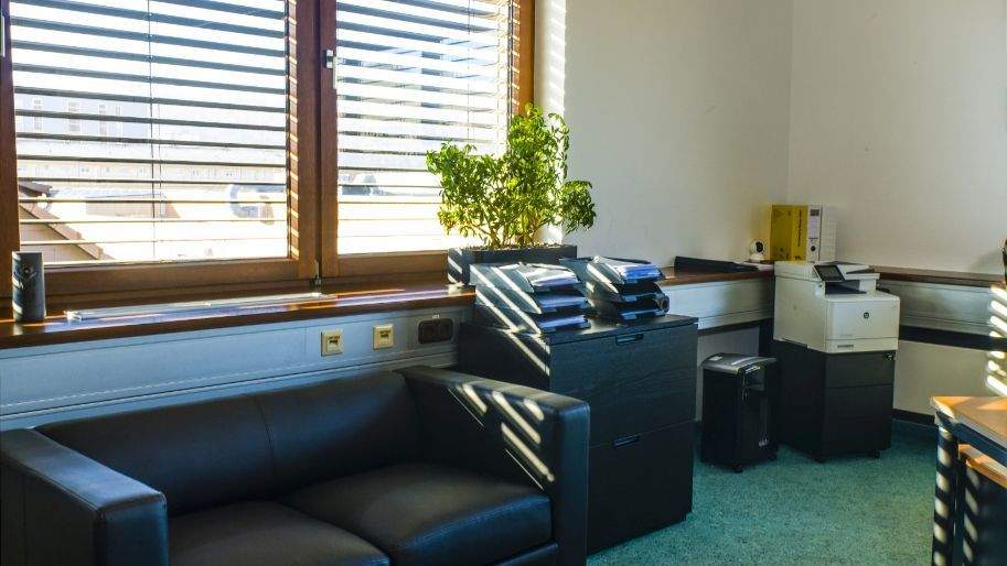 Gewerbeobjekt Esslingen am Neckar Pliensauvorstadt - 1.090&euro; | Angebot:24874329