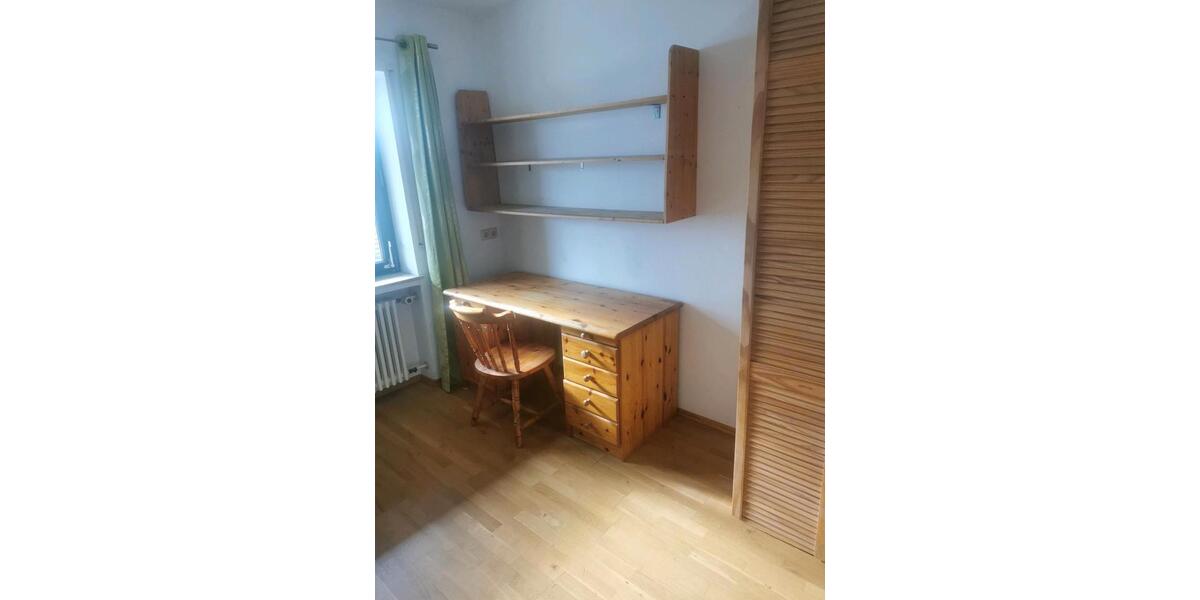 Erdgeschoßwohnung Rottenburg am Neckar - 4 Zimmer, 120 m&sup2;, 350&euro; | Angebot:26223917