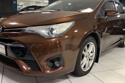 Toyota Avensis 147.000 km 9.987 &euro; Pforzheim 75179