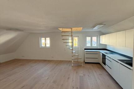 Kernsanierte 2-Zimmer-Wohnung in zentraler Lage von Gärtringen zimmer