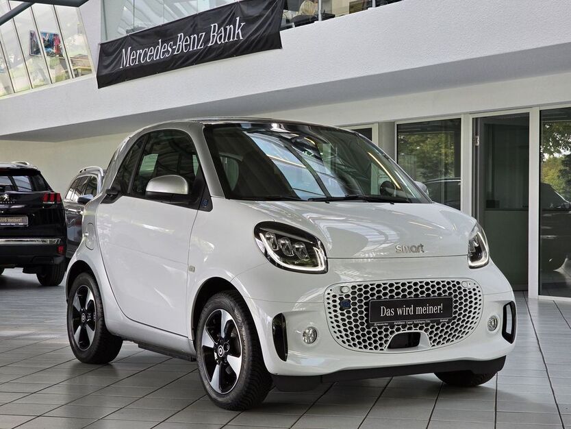 Smart ForTwo 5.879 km 17.350 € Asperg 71679