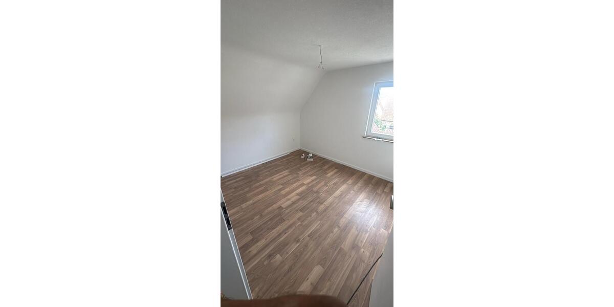 Maisonettenwohnung Mühlacker - 4.5 Zimmer, 100 m&sup2;, 1.250&euro; | Angebot:27625082