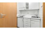 Möbliertes 1-Zimmer-Apartment im DG mit TG-Stellplatz - sofort bezugsfrei in Uni-Nähe!