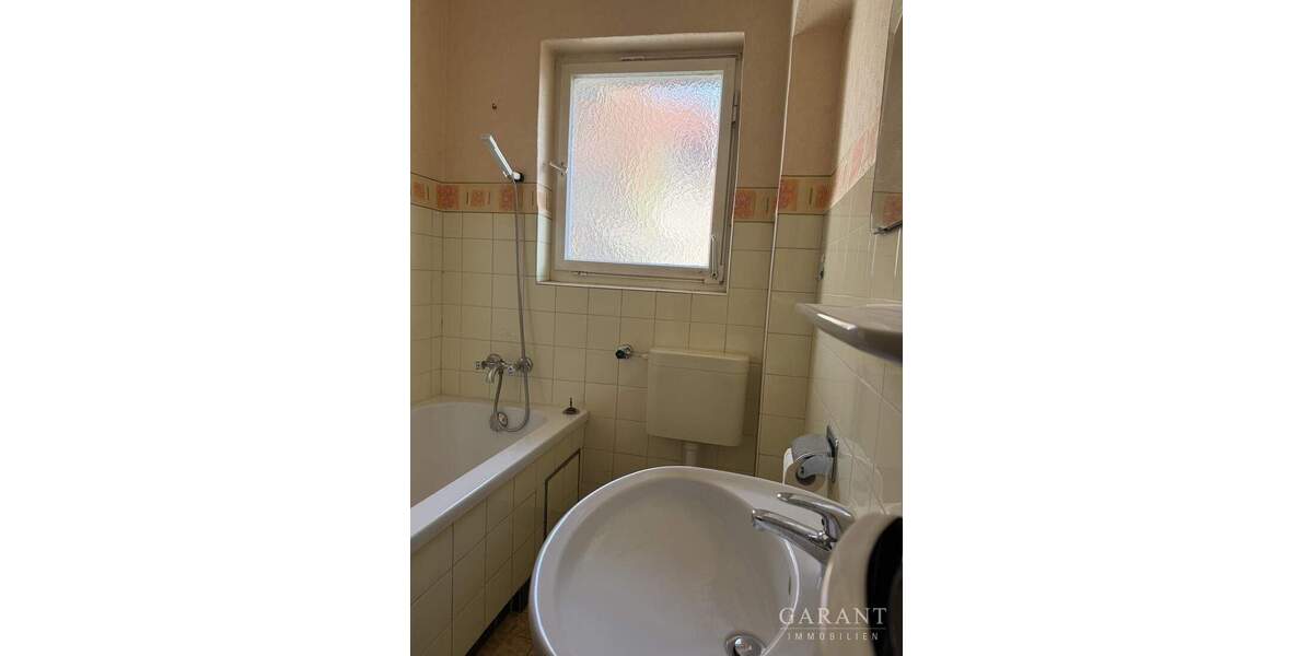 Mehrfamilienhaus, Wohnhaus Fellbach Schmiden - 8 Zimmer, 129 m&sup2;, 280.000&euro; | Angebot:25899894