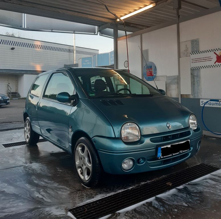Renault Twingo 185.649 km 700 € Ostfildern 73760