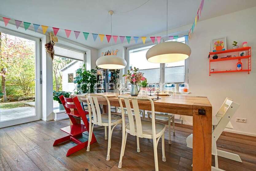 Wohnung zum Mieten in Sindelfingen 2.490 € 145 m² 5 zimmer