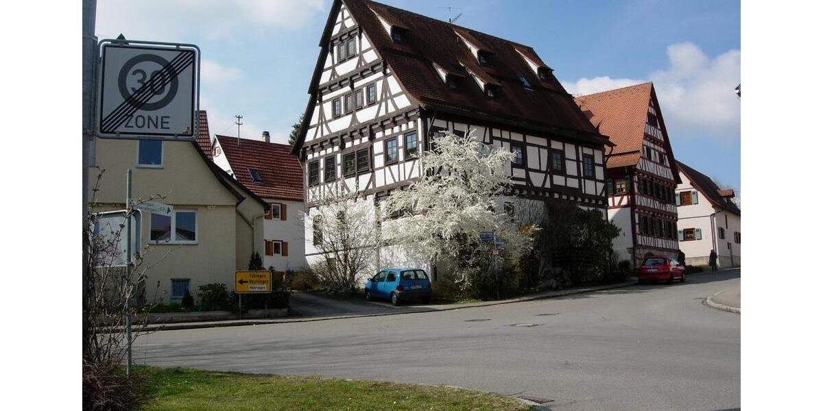 Dachgeschoßwohnung Kusterdingen - 5 Zimmer, 10 m&sup2;, 250&euro; | Angebot:24179574