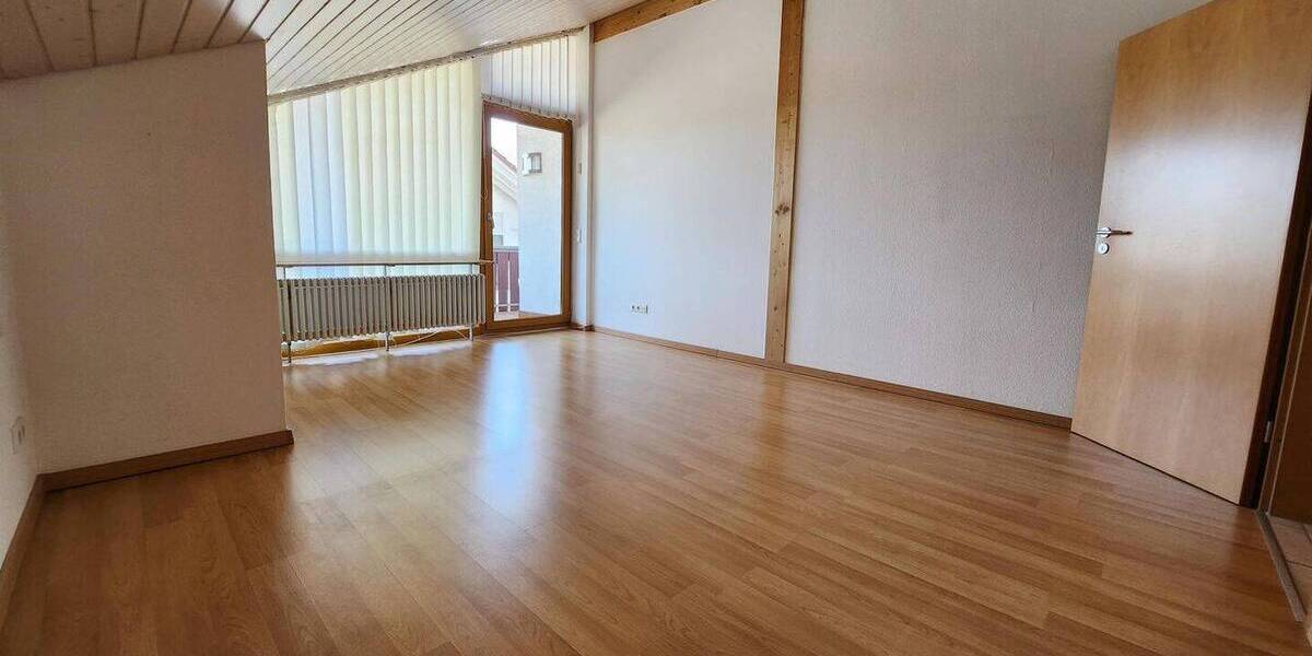 Etagenwohnung Calw Stammheim - 2 Zimmer, 80 m&sup2;, 800&euro; | Angebot:25929582