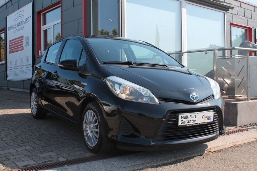 Yaris