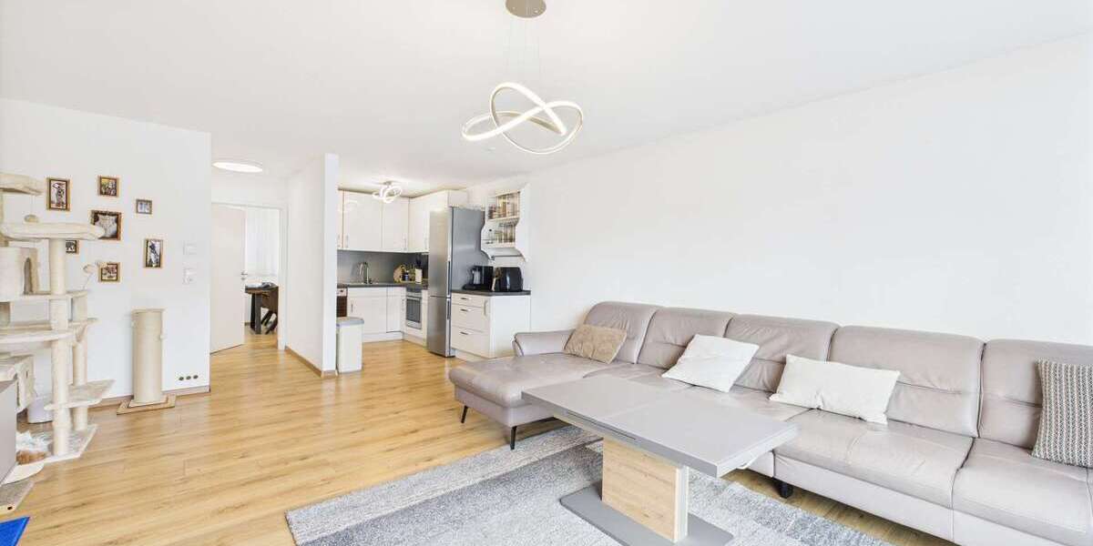 Wohnung zum Kaufen in Leonberg 355.000 € 96 m² 4 zimmer