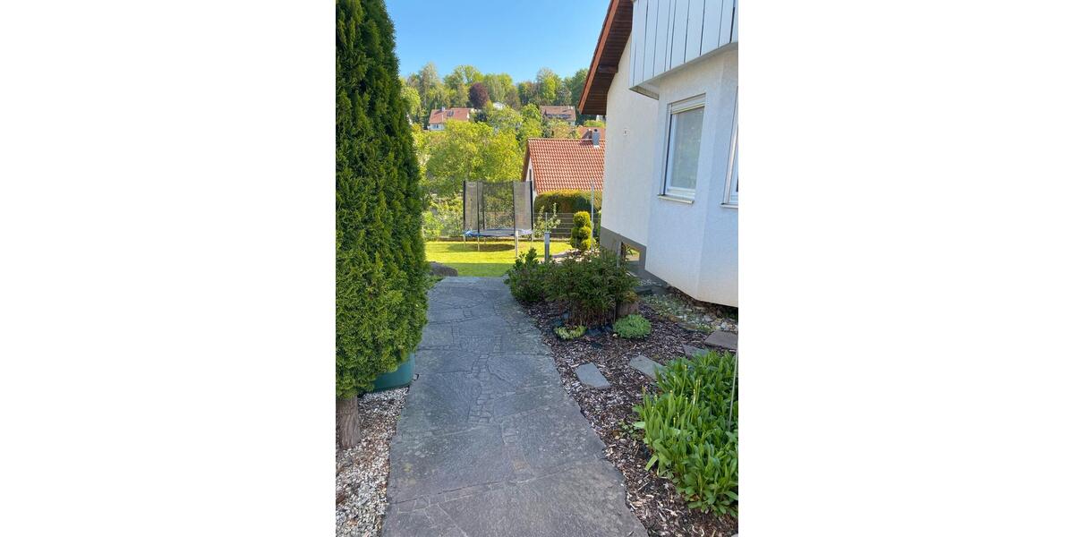 Doppelhaushälfte Calw - 6 Zimmer, 140 m&sup2;, 530.000&euro; | Angebot:26512381