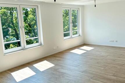 Moderne 3-Zi-Whg. mit Dachterrasse & Blick ins Grüne im Rodgebiet
