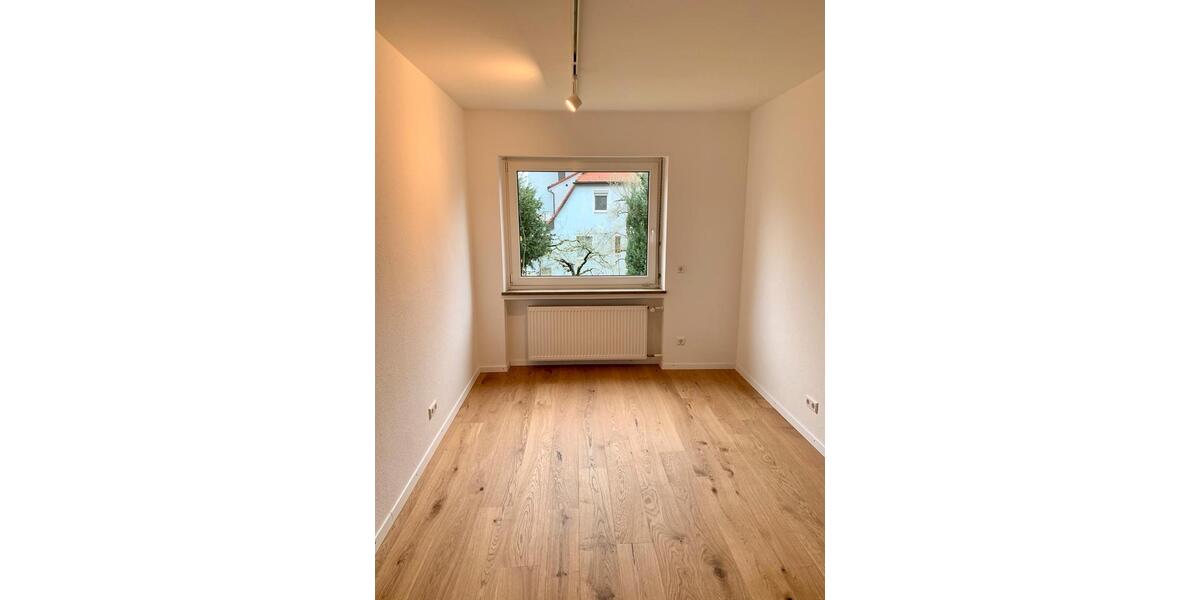 Etagenwohnung Ludwigsburg Oßweil - 3.5 Zimmer, 91 m&sup2;, 1.400&euro; | Angebot:27595888