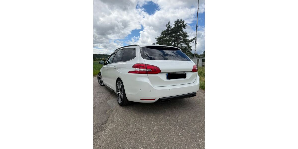 Peugeot 308 148.000 km 8.900 &euro; Renningen 71272