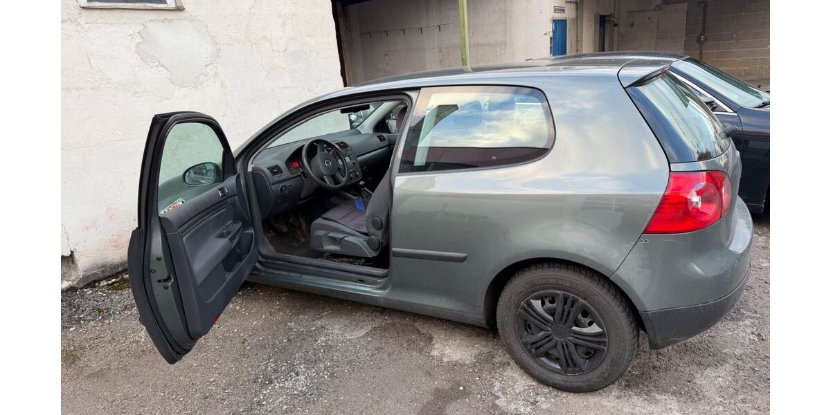 VW Golf 193.000 km 1.600 &euro; Schönaich 71101