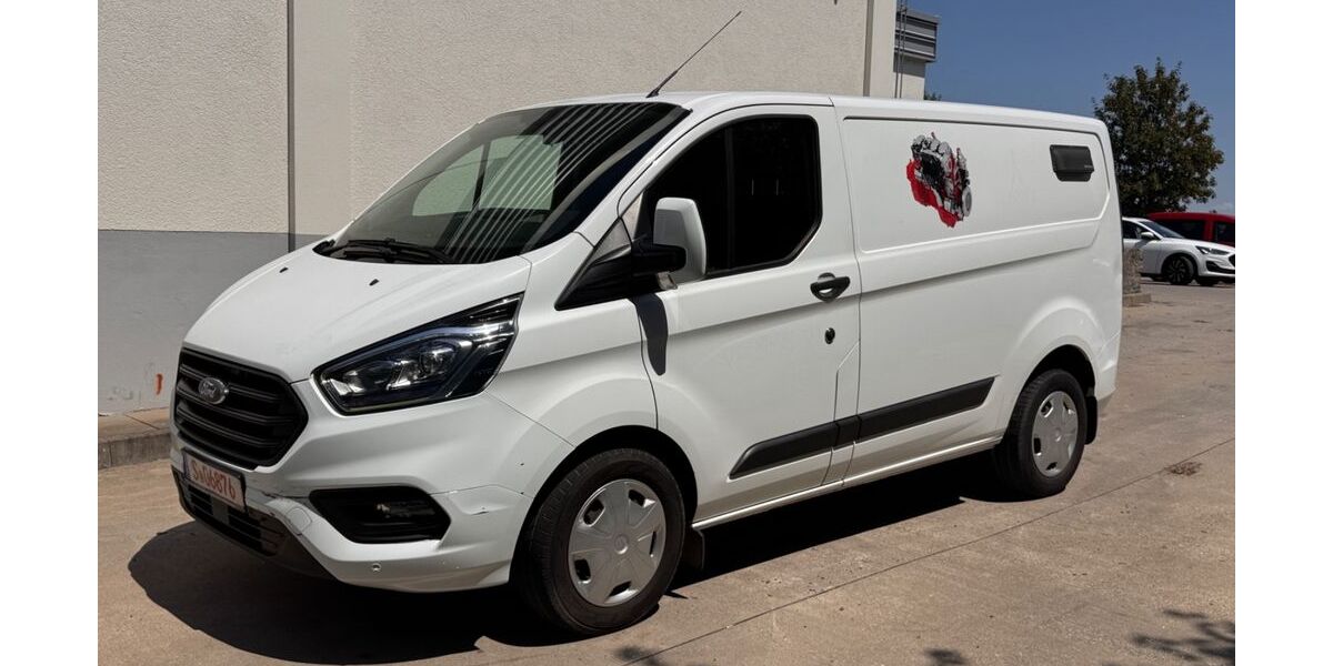 Ford Transit Custom 132.000 km 10.300 &euro; Korntal Münchigen 70825