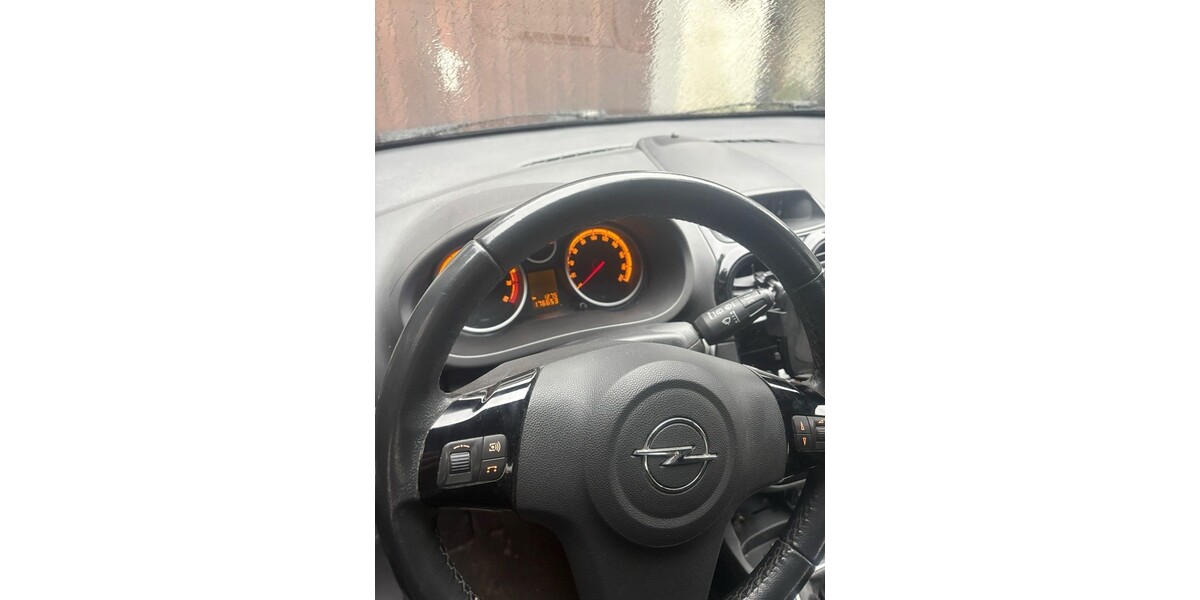 Opel Corsa D 176.653 km 1.500 &euro; Weil der Stadt 71263