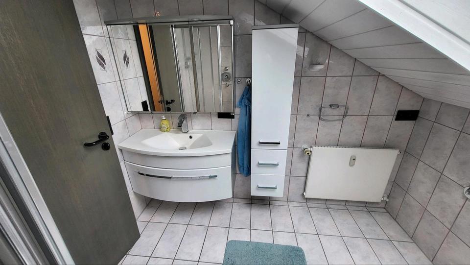 Dachgeschoßwohnung Schwieberdingen - 3.5 Zimmer, 76 m&sup2;, 299.000&euro; | Angebot:24762155