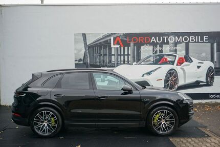 Porsche Cayenne 8.500 km 99.999 € Stuttgart 70499